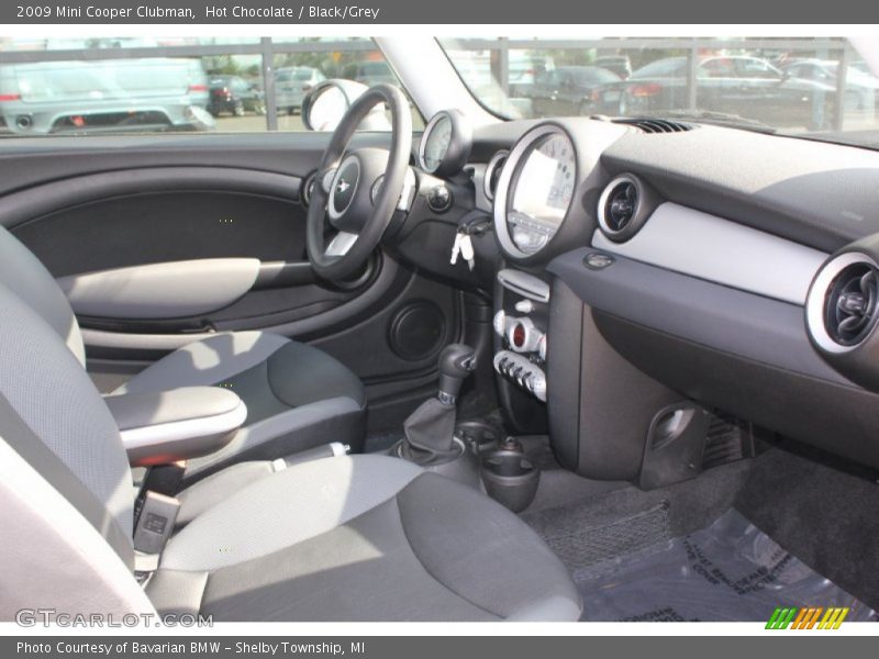Hot Chocolate / Black/Grey 2009 Mini Cooper Clubman