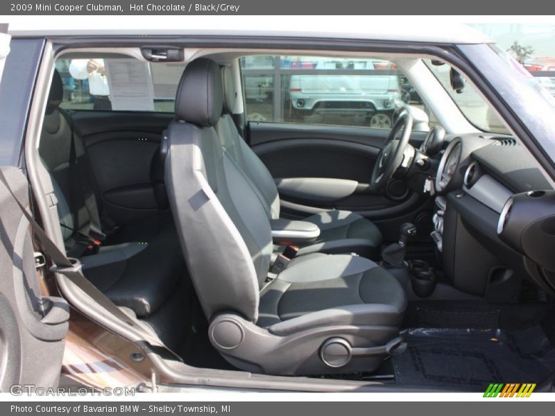 Hot Chocolate / Black/Grey 2009 Mini Cooper Clubman
