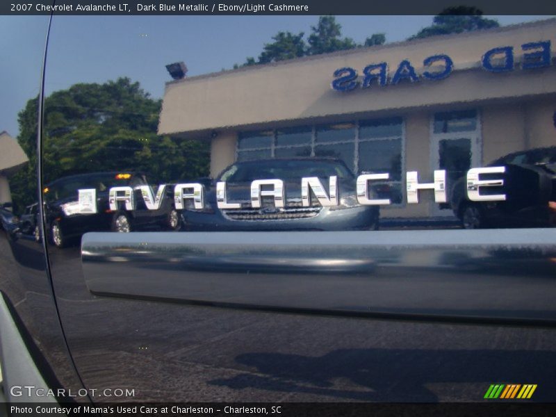 Dark Blue Metallic / Ebony/Light Cashmere 2007 Chevrolet Avalanche LT