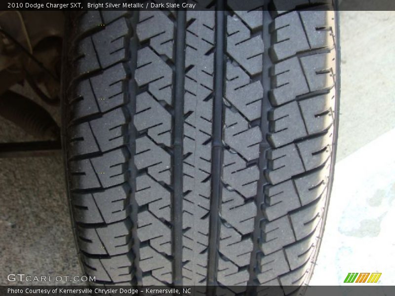 Bright Silver Metallic / Dark Slate Gray 2010 Dodge Charger SXT