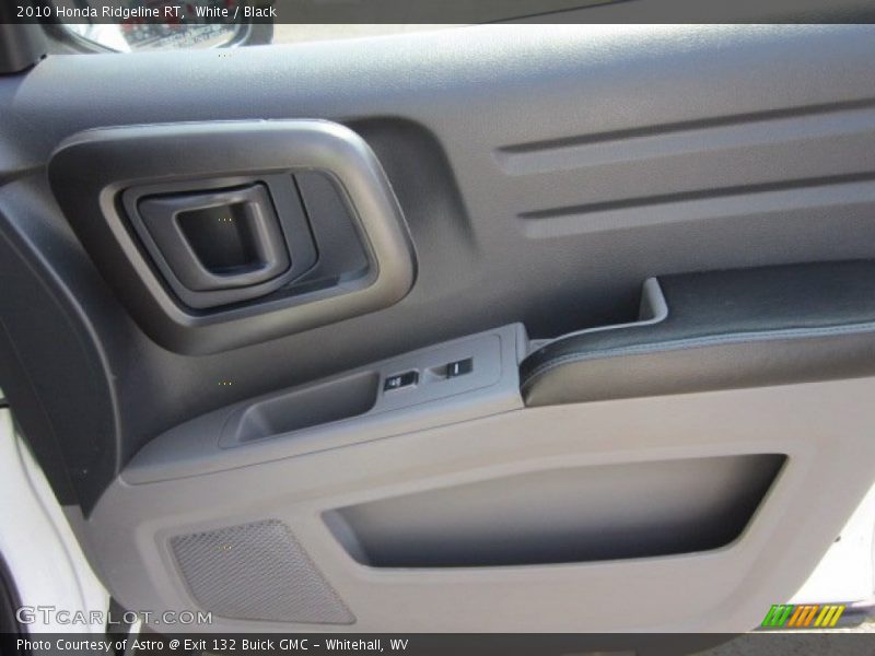 White / Black 2010 Honda Ridgeline RT