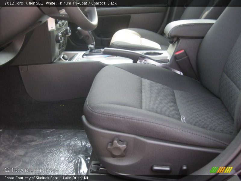 White Platinum Tri-Coat / Charcoal Black 2012 Ford Fusion SEL
