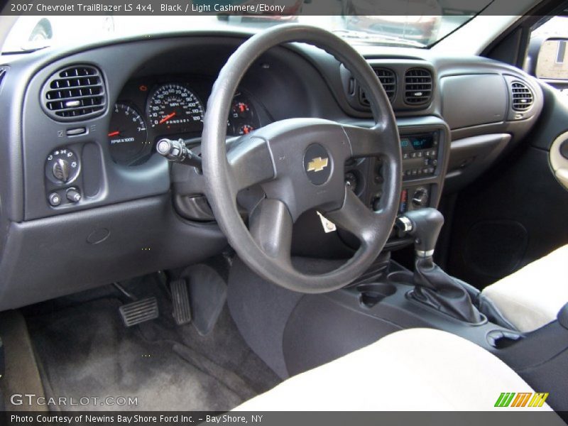 Black / Light Cashmere/Ebony 2007 Chevrolet TrailBlazer LS 4x4