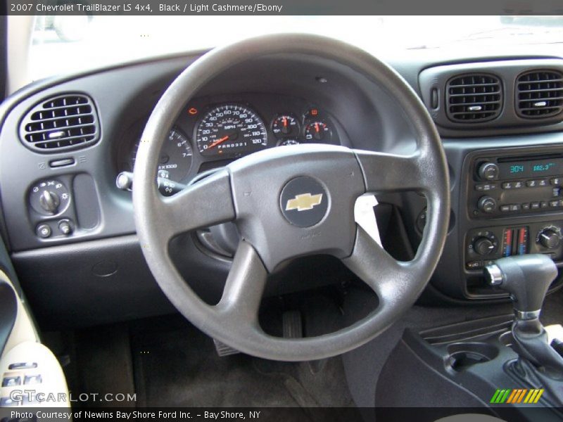 Black / Light Cashmere/Ebony 2007 Chevrolet TrailBlazer LS 4x4
