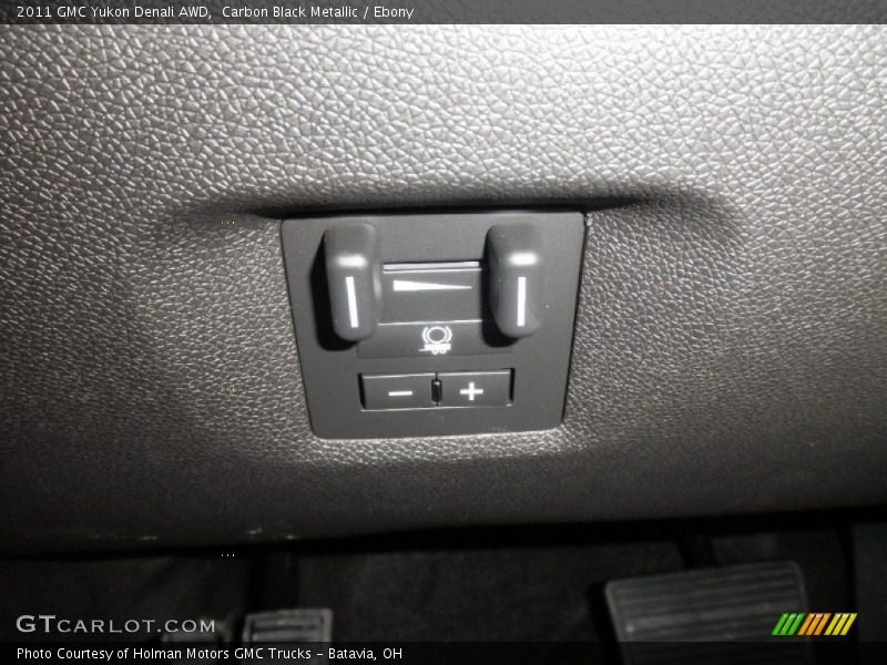 Carbon Black Metallic / Ebony 2011 GMC Yukon Denali AWD