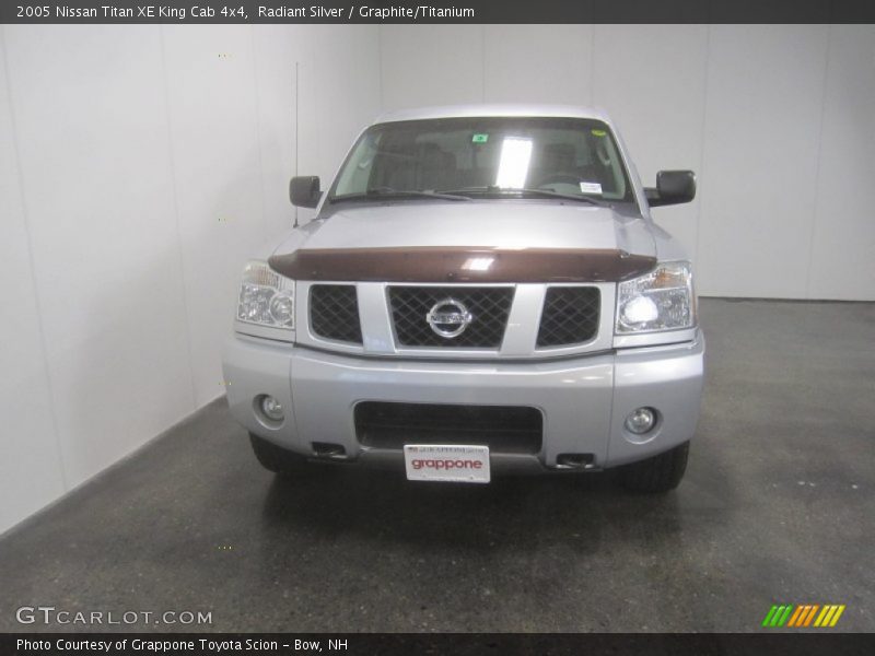 Radiant Silver / Graphite/Titanium 2005 Nissan Titan XE King Cab 4x4