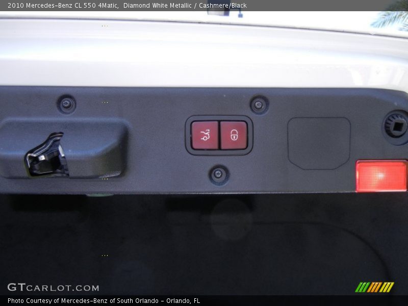 Diamond White Metallic / Cashmere/Black 2010 Mercedes-Benz CL 550 4Matic