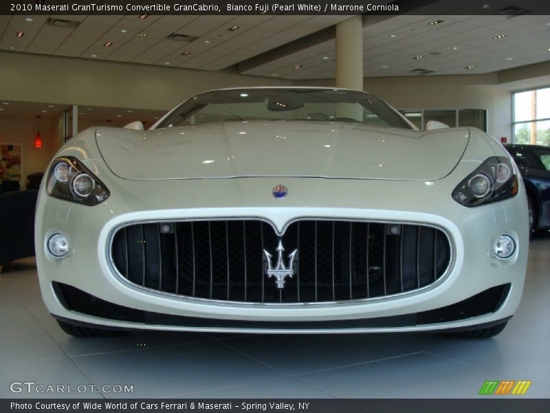 Bianco Fuji (Pearl White) / Marrone Corniola 2010 Maserati GranTurismo Convertible GranCabrio