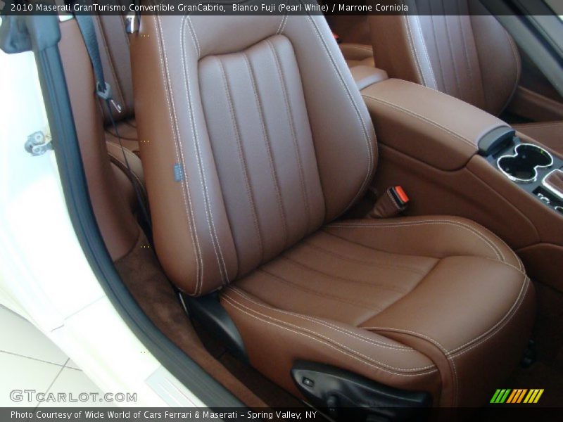  2010 GranTurismo Convertible GranCabrio Marrone Corniola Interior