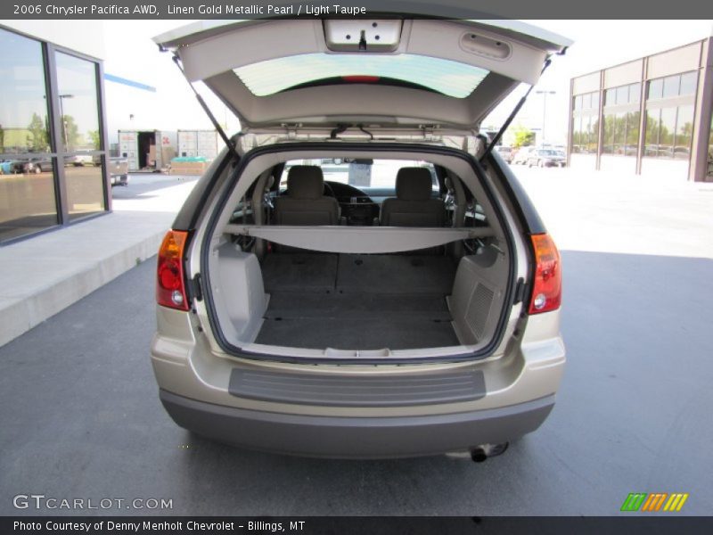 Linen Gold Metallic Pearl / Light Taupe 2006 Chrysler Pacifica AWD