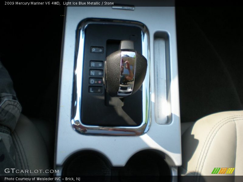 Light Ice Blue Metallic / Stone 2009 Mercury Mariner V6 4WD