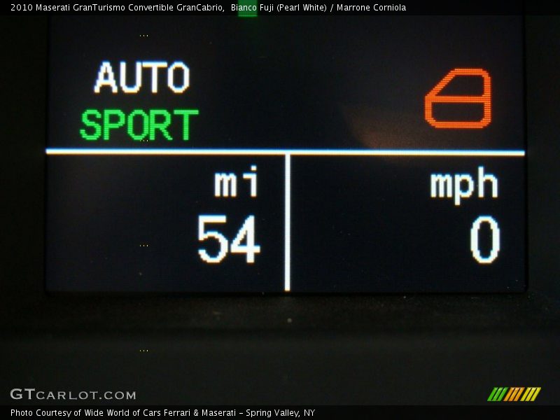 Bianco Fuji (Pearl White) / Marrone Corniola 2010 Maserati GranTurismo Convertible GranCabrio