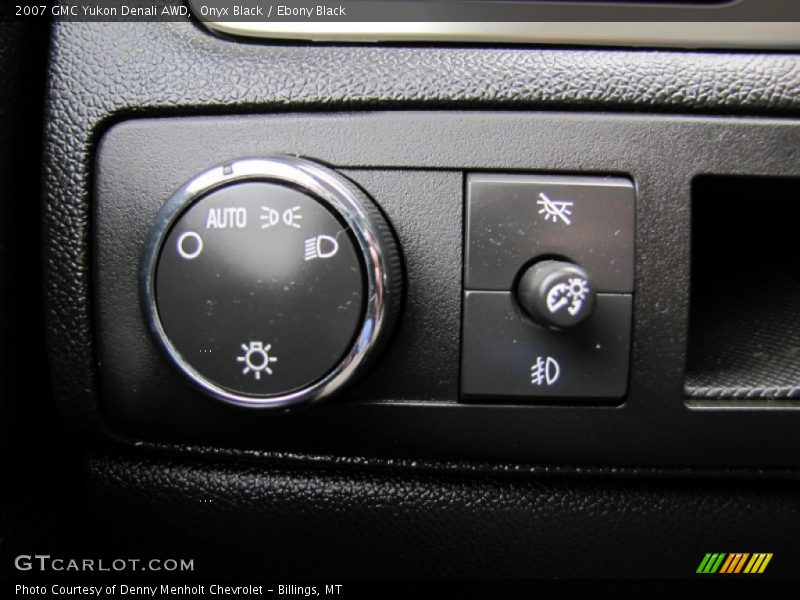Onyx Black / Ebony Black 2007 GMC Yukon Denali AWD