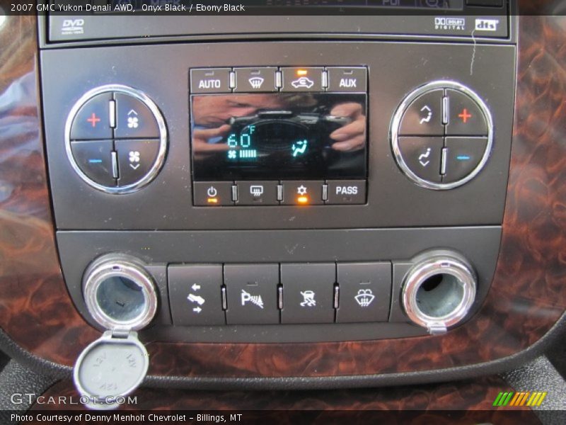 Onyx Black / Ebony Black 2007 GMC Yukon Denali AWD