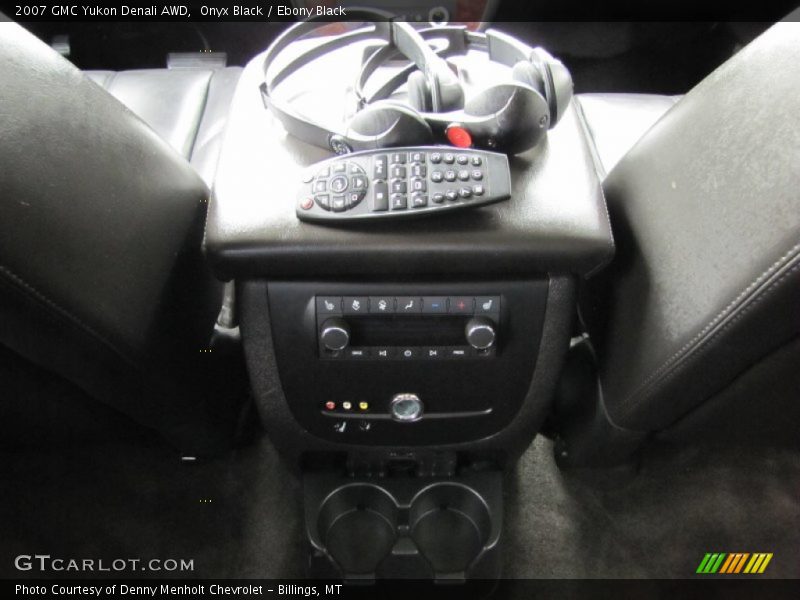 Onyx Black / Ebony Black 2007 GMC Yukon Denali AWD