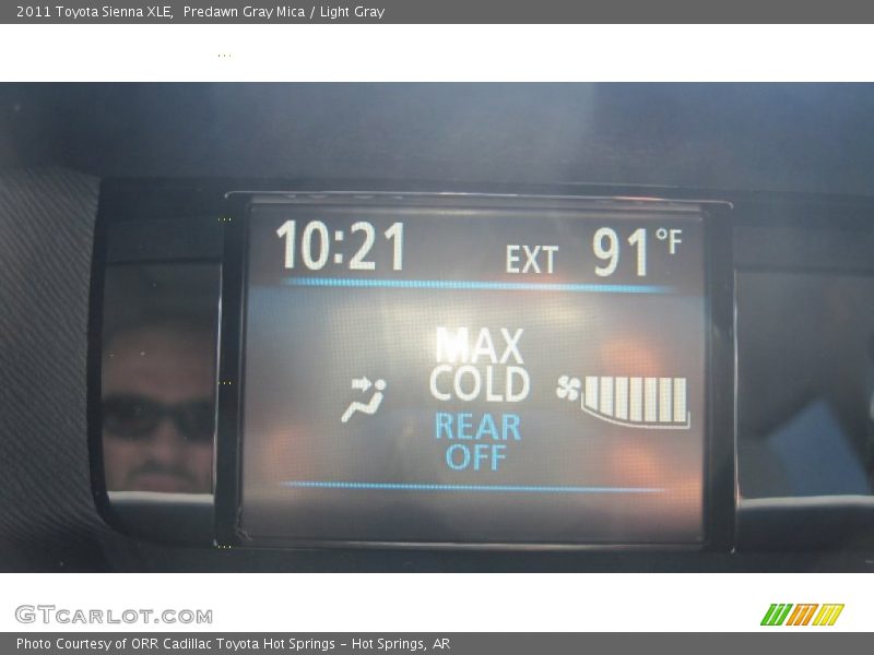 Predawn Gray Mica / Light Gray 2011 Toyota Sienna XLE