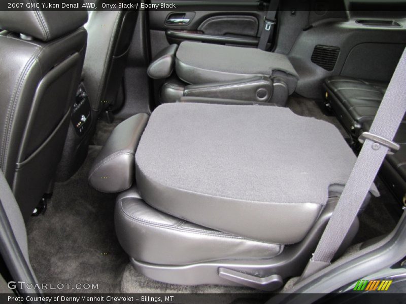 Onyx Black / Ebony Black 2007 GMC Yukon Denali AWD