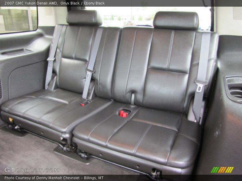 Onyx Black / Ebony Black 2007 GMC Yukon Denali AWD