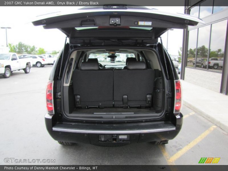 Onyx Black / Ebony Black 2007 GMC Yukon Denali AWD