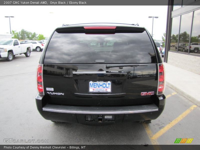 Onyx Black / Ebony Black 2007 GMC Yukon Denali AWD