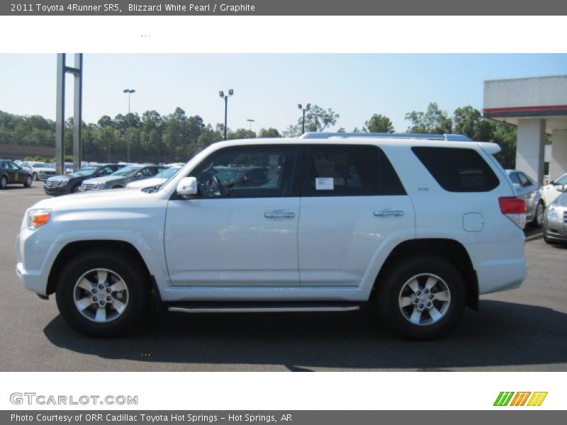 Blizzard White Pearl / Graphite 2011 Toyota 4Runner SR5