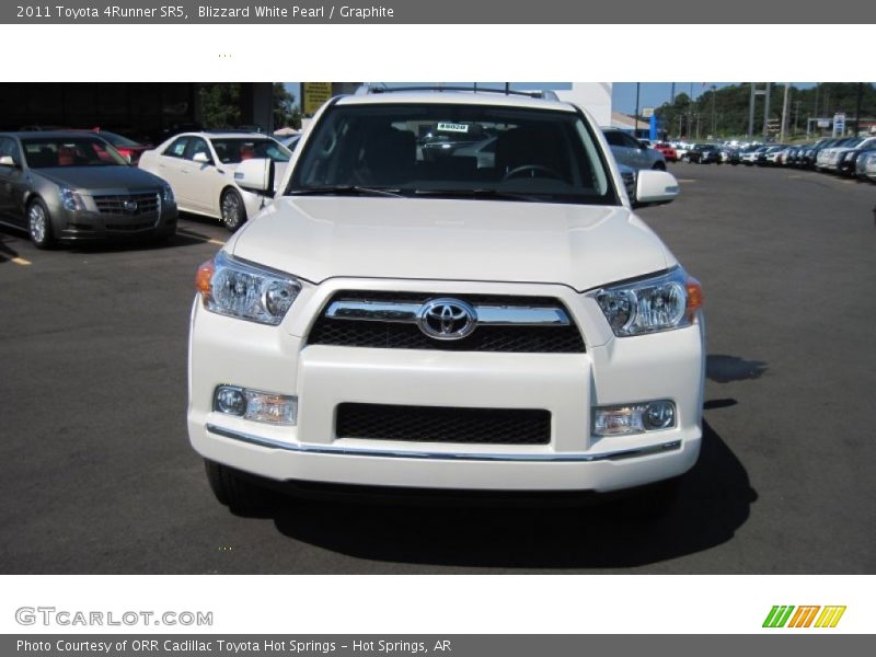 Blizzard White Pearl / Graphite 2011 Toyota 4Runner SR5