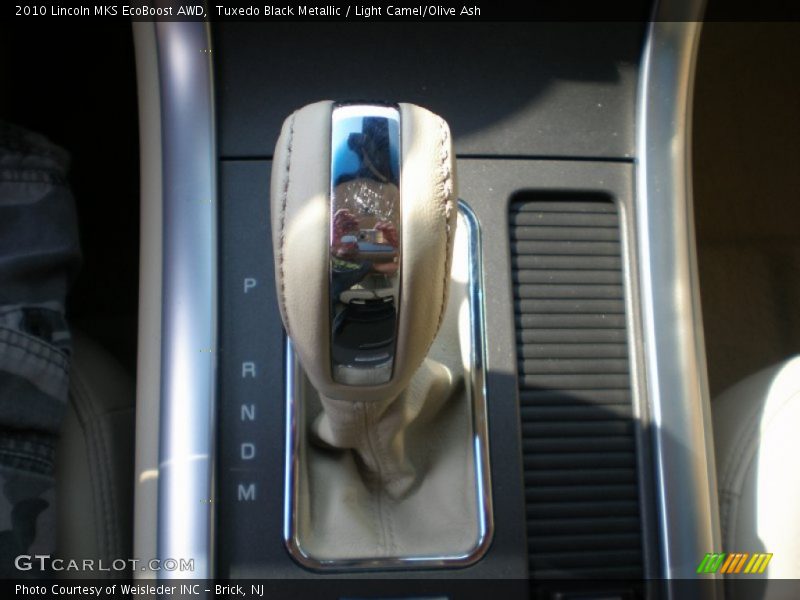 Tuxedo Black Metallic / Light Camel/Olive Ash 2010 Lincoln MKS EcoBoost AWD