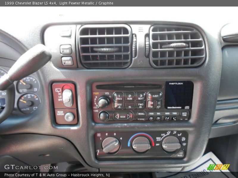 Light Pewter Metallic / Graphite 1999 Chevrolet Blazer LS 4x4