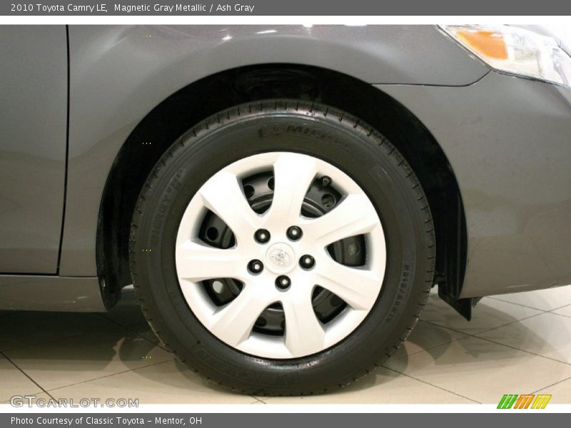 Magnetic Gray Metallic / Ash Gray 2010 Toyota Camry LE