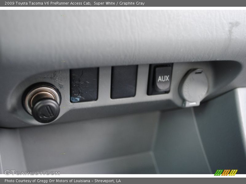 Super White / Graphite Gray 2009 Toyota Tacoma V6 PreRunner Access Cab
