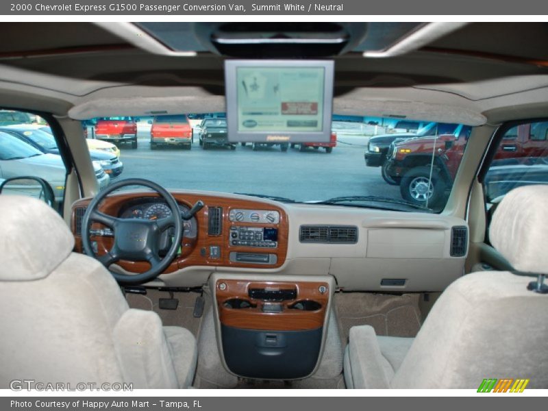 Dashboard of 2000 Express G1500 Passenger Conversion Van