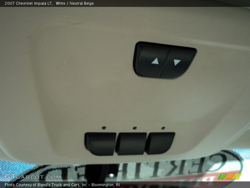 White / Neutral Beige 2007 Chevrolet Impala LT