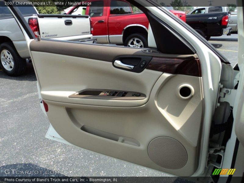 White / Neutral Beige 2007 Chevrolet Impala LT