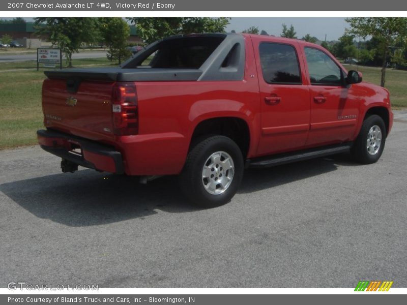 Victory Red / Ebony 2007 Chevrolet Avalanche LT 4WD