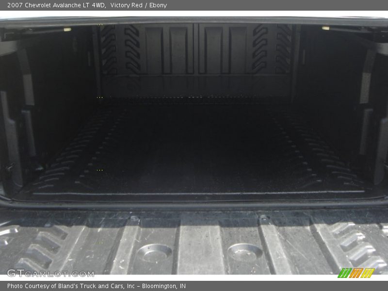 Victory Red / Ebony 2007 Chevrolet Avalanche LT 4WD