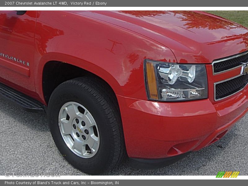 Victory Red / Ebony 2007 Chevrolet Avalanche LT 4WD