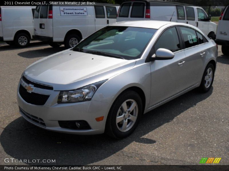 Silver Ice Metallic / Jet Black 2011 Chevrolet Cruze LT