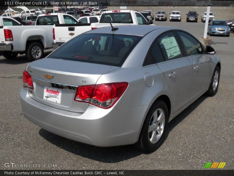 Silver Ice Metallic / Jet Black 2011 Chevrolet Cruze LT