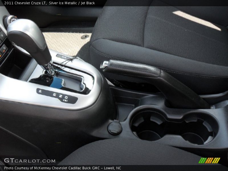 Silver Ice Metallic / Jet Black 2011 Chevrolet Cruze LT