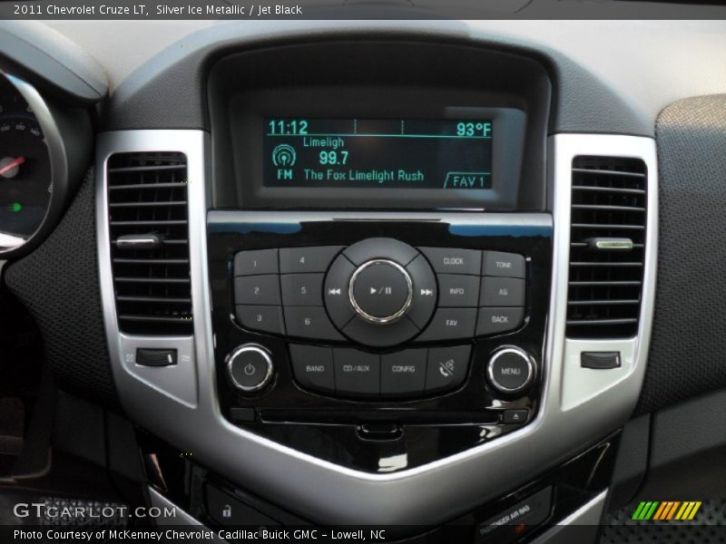 Silver Ice Metallic / Jet Black 2011 Chevrolet Cruze LT