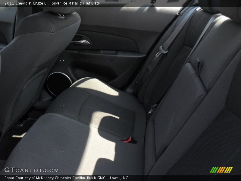 Silver Ice Metallic / Jet Black 2011 Chevrolet Cruze LT
