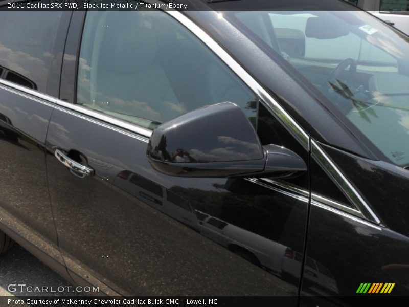 Black Ice Metallic / Titanium/Ebony 2011 Cadillac SRX FWD
