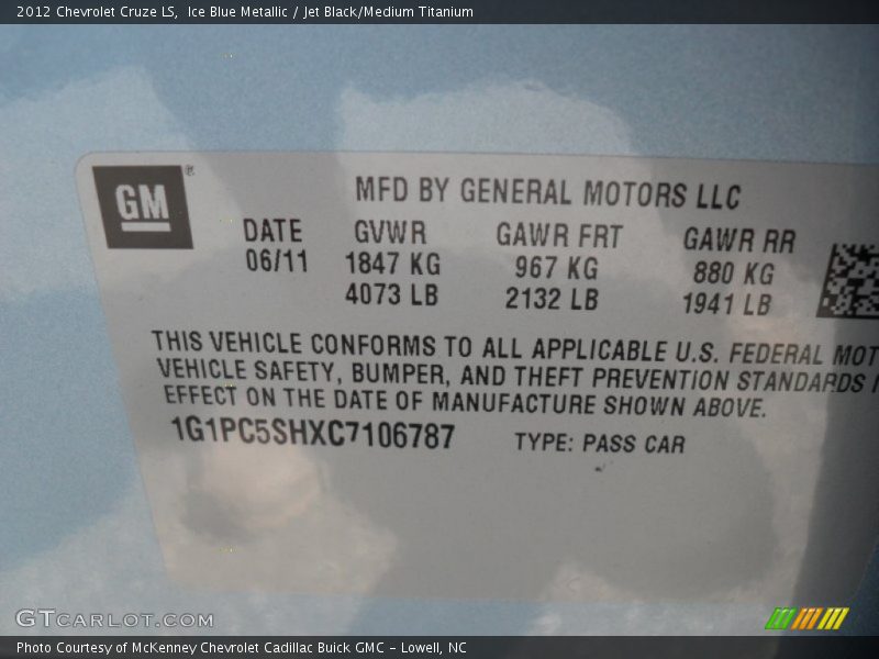 Ice Blue Metallic / Jet Black/Medium Titanium 2012 Chevrolet Cruze LS