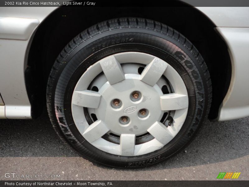  2002 Rio Cinco Hatchback Wheel