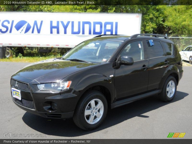 Labrador Black Pearl / Black 2010 Mitsubishi Outlander ES 4WD