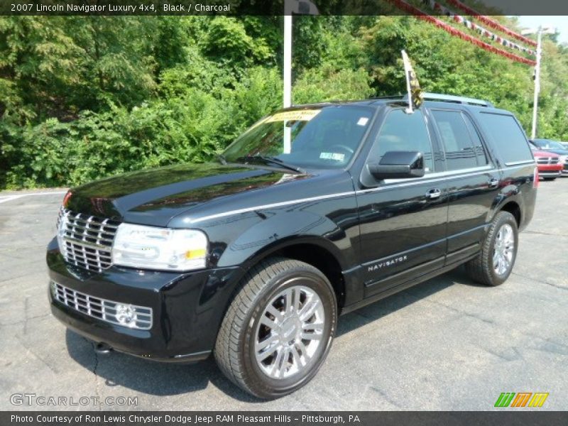 Black / Charcoal 2007 Lincoln Navigator Luxury 4x4