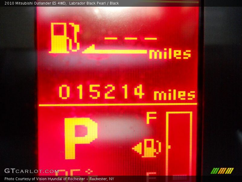 Labrador Black Pearl / Black 2010 Mitsubishi Outlander ES 4WD