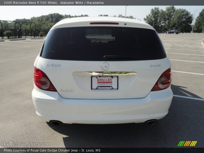 Alabaster White / Macadamia 2006 Mercedes-Benz R 500 4Matic