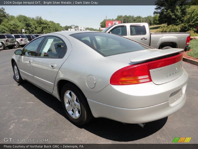  2004 Intrepid SXT Bright Silver Metallic