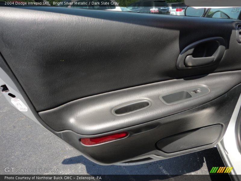 Bright Silver Metallic / Dark Slate Gray 2004 Dodge Intrepid SXT